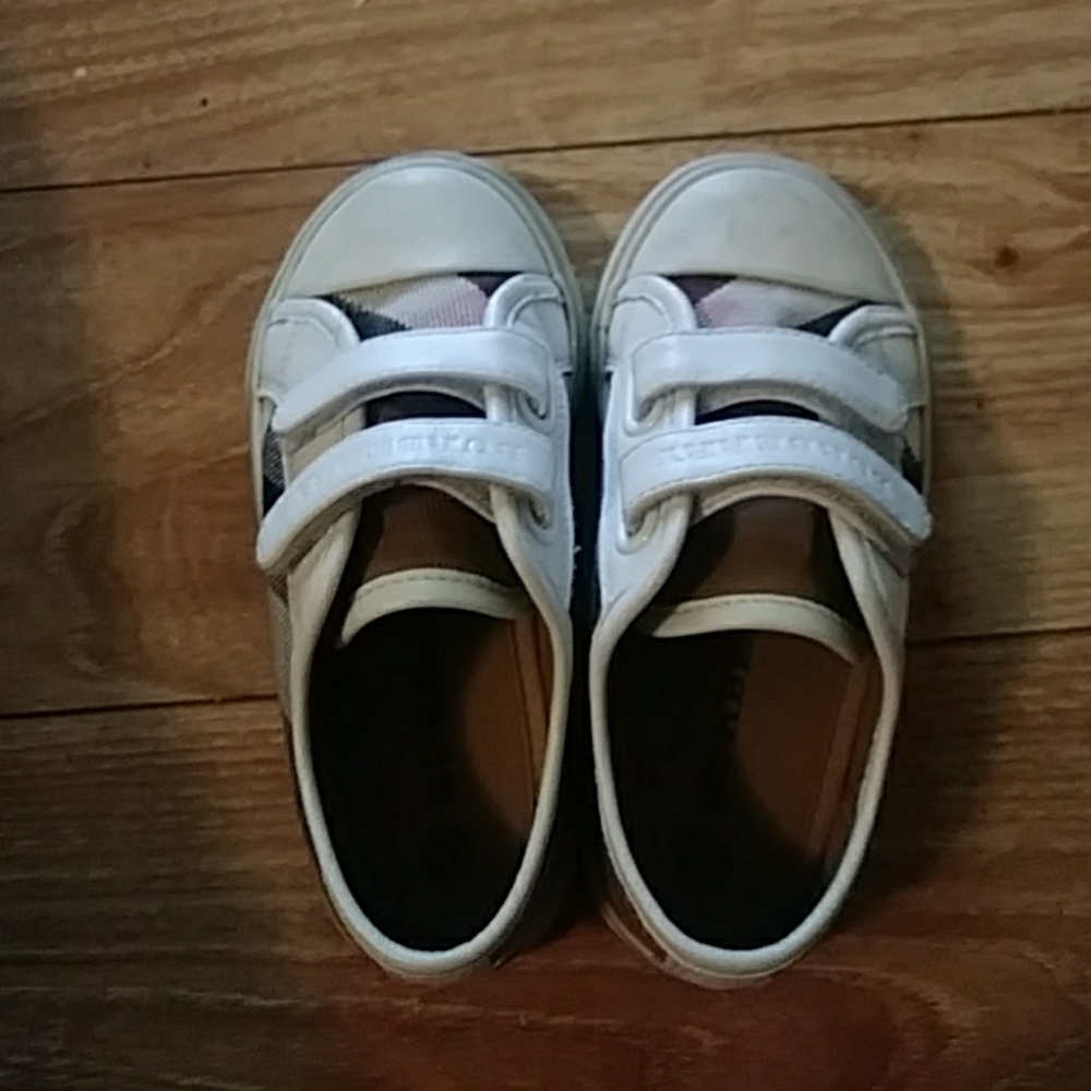 Burberry shoes
